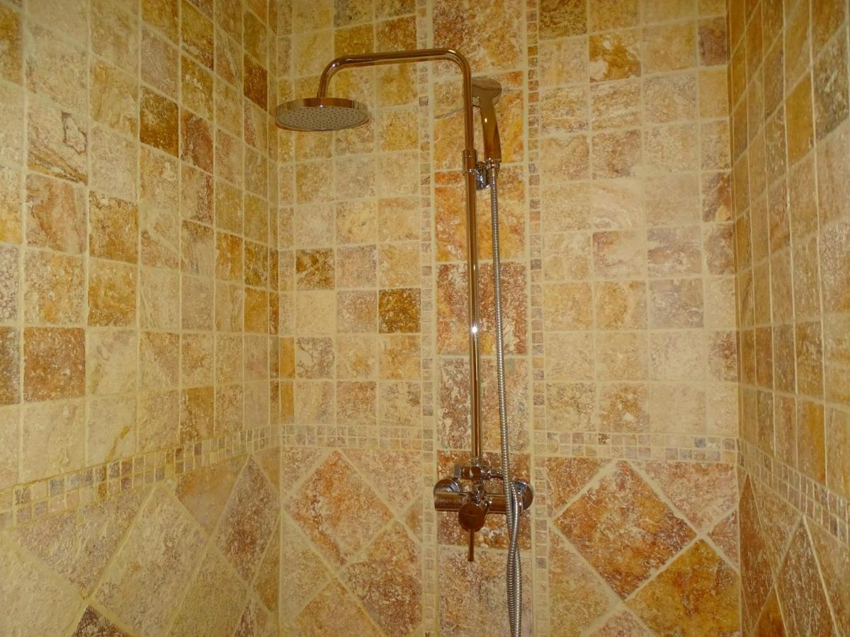 Caderousse Bastide Des Princes B&B المظهر الخارجي الصورة