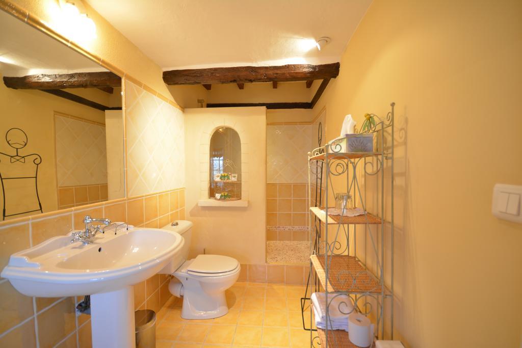 Caderousse Bastide Des Princes B&B المظهر الخارجي الصورة