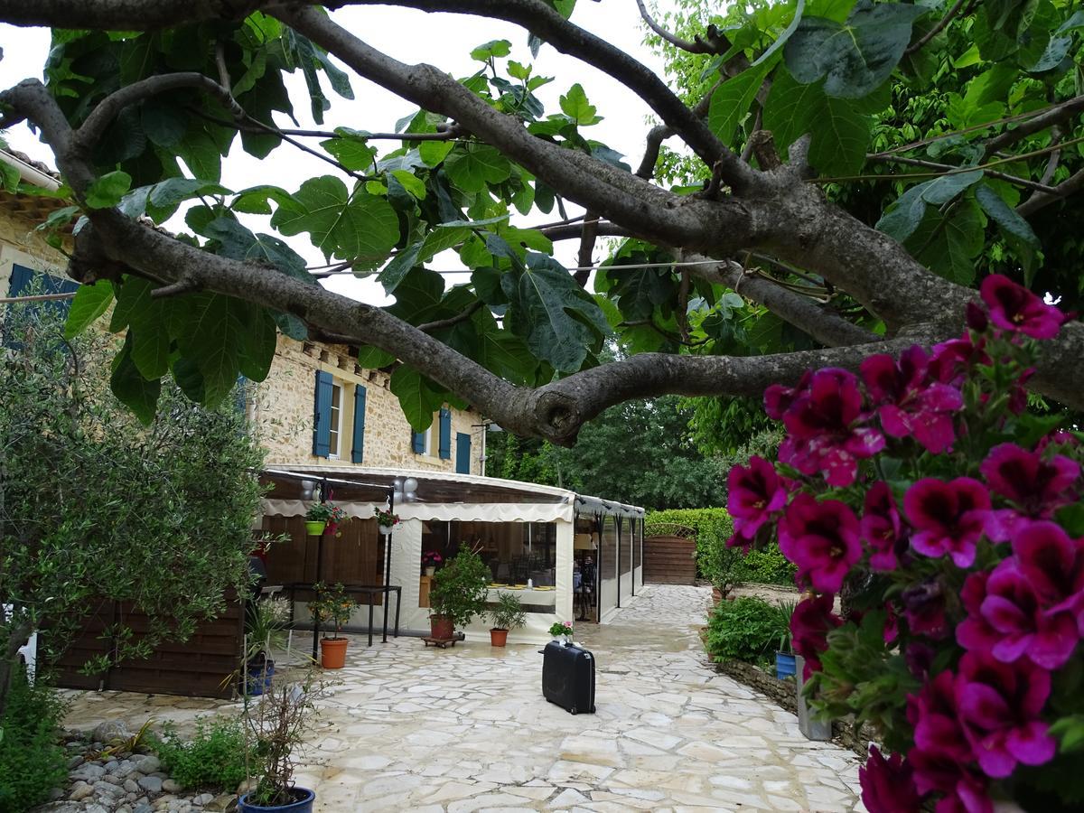 Caderousse Bastide Des Princes B&B المظهر الخارجي الصورة