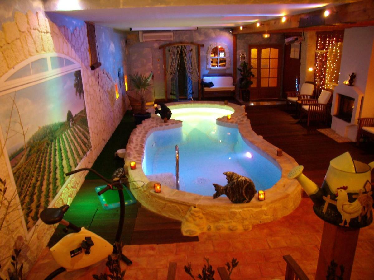 Caderousse Bastide Des Princes B&B المظهر الخارجي الصورة
